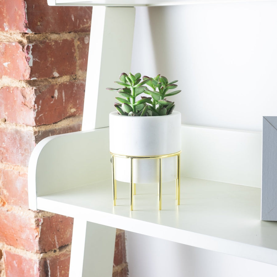 White marble planter vase by Lunar Oceans